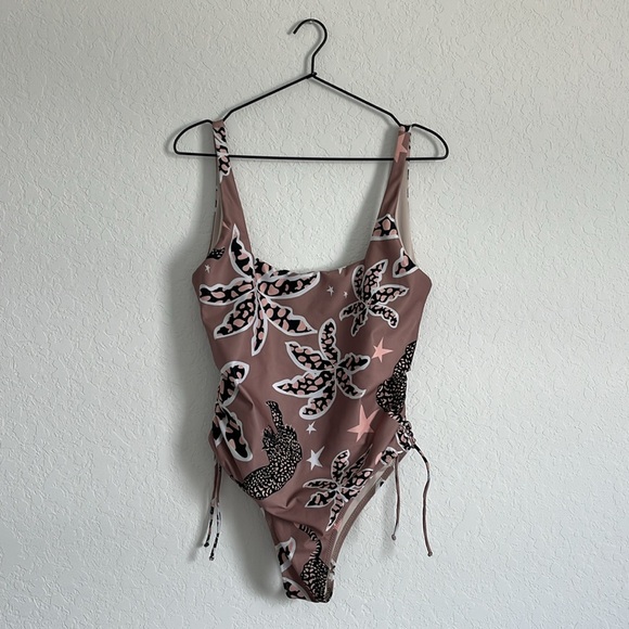 Las Sureñas Leopard Floral Print One Piece Swimsuit - Picture 2 of 8